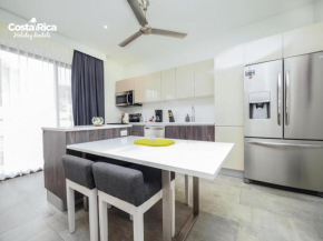 Exclusive second floor Jaco Beach Condo Foresta A4